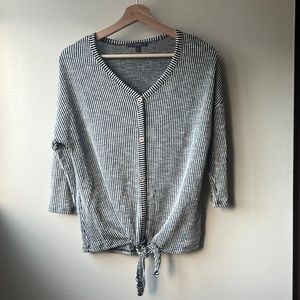 Gyft Striped Shirt with Tie at Bottom Size Small